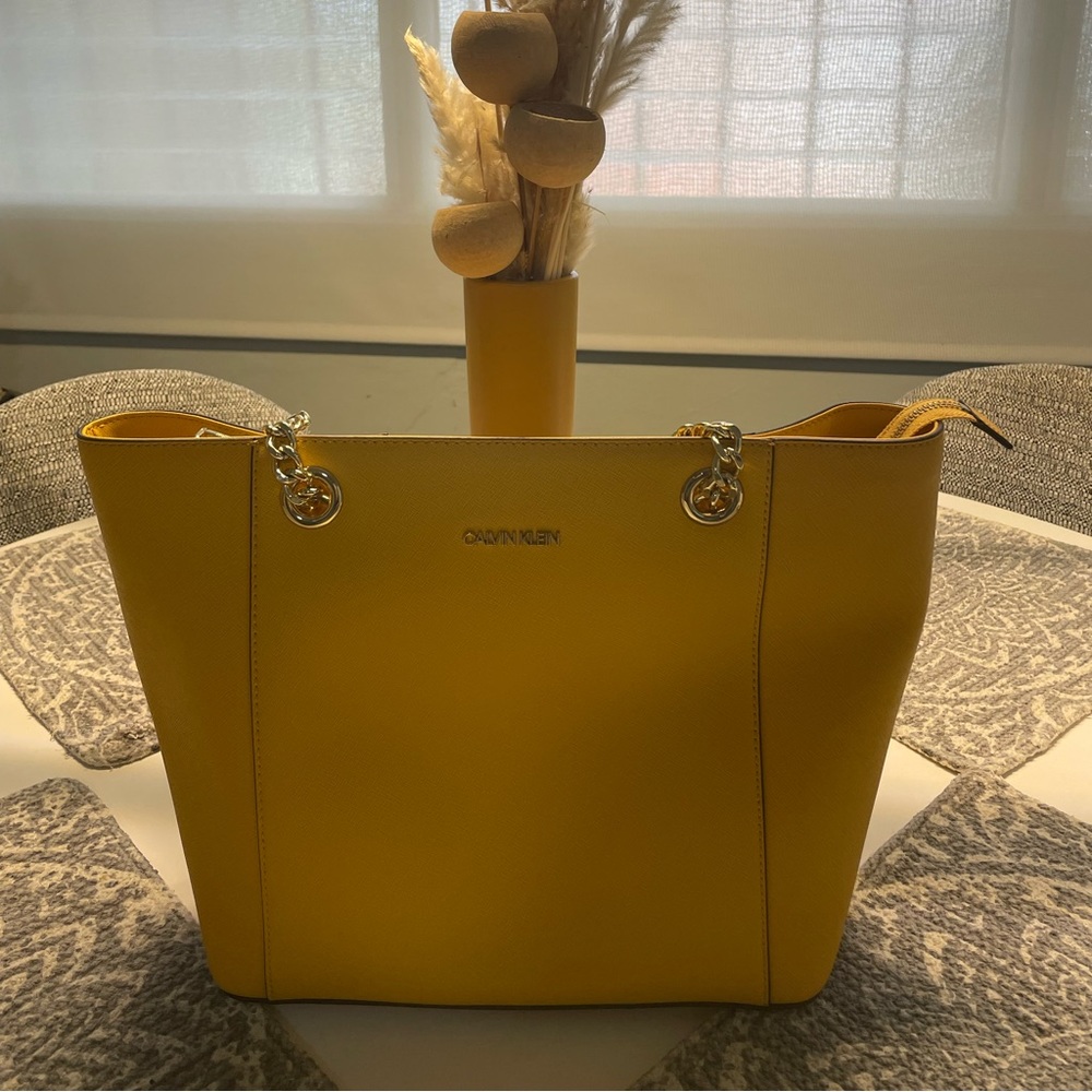 Cartera Calvin Klein